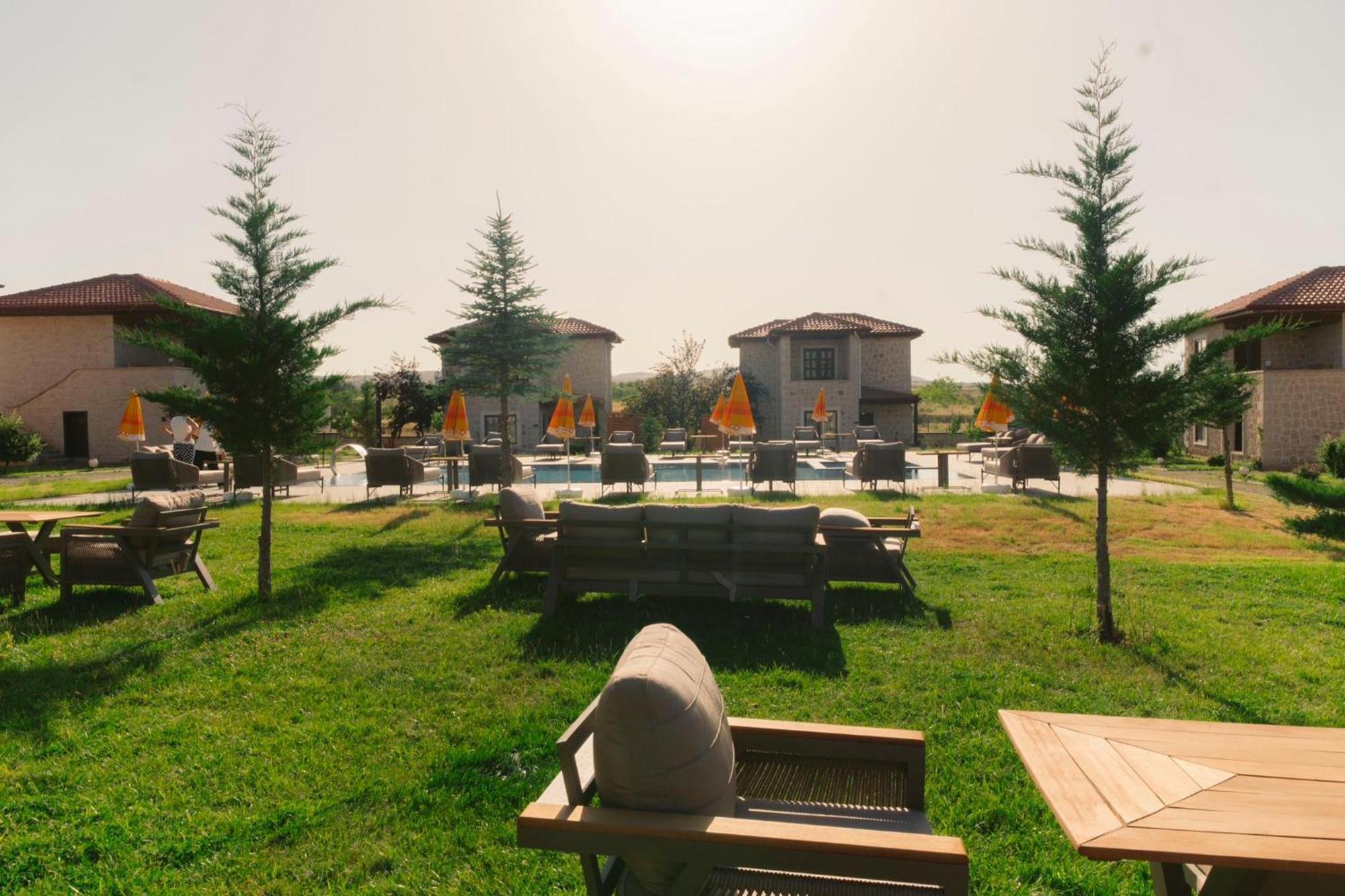 Elevres Stone House Hotel Юргюп Екстериор снимка