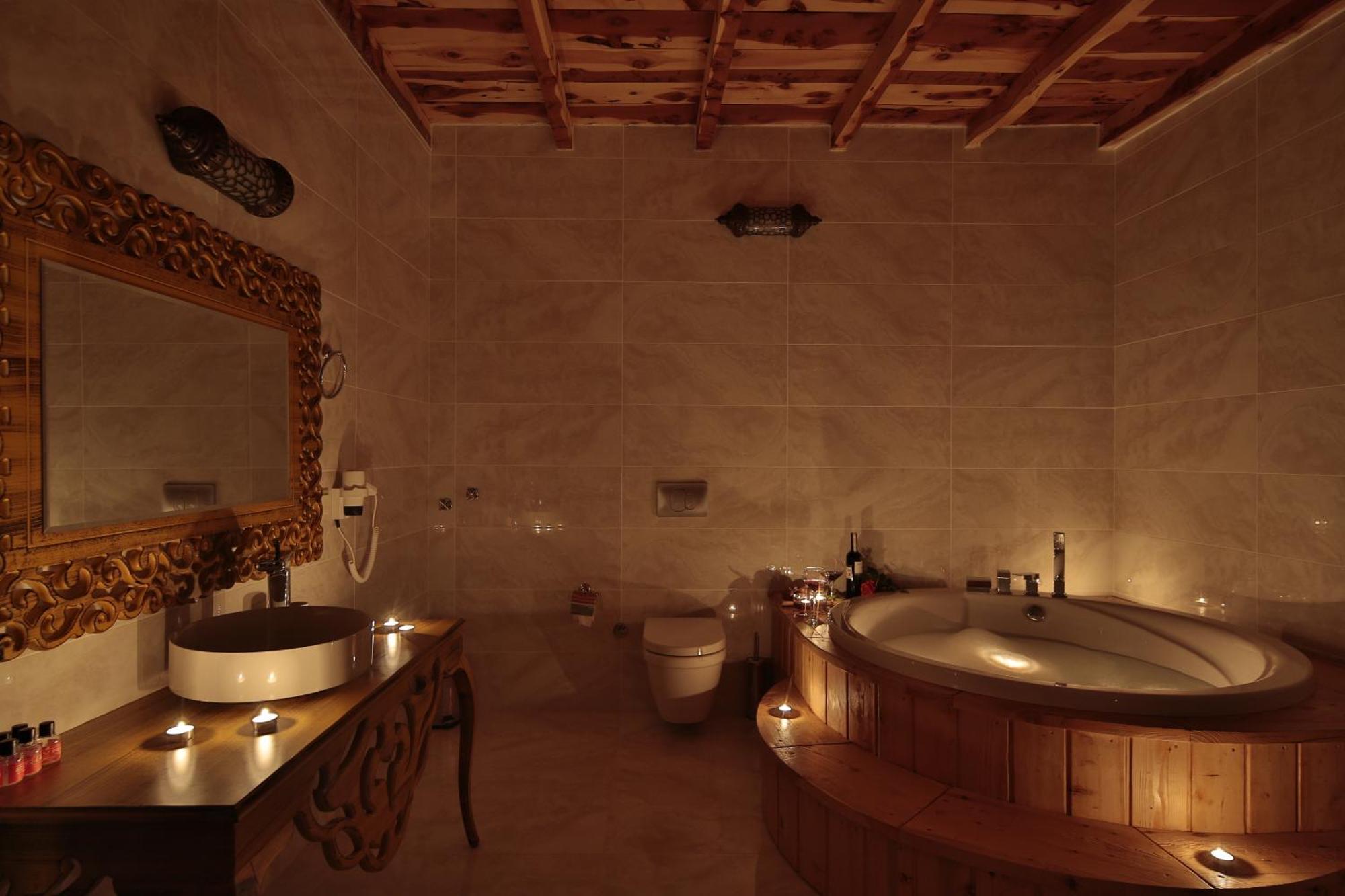 Elevres Stone House Hotel Юргюп Екстериор снимка
